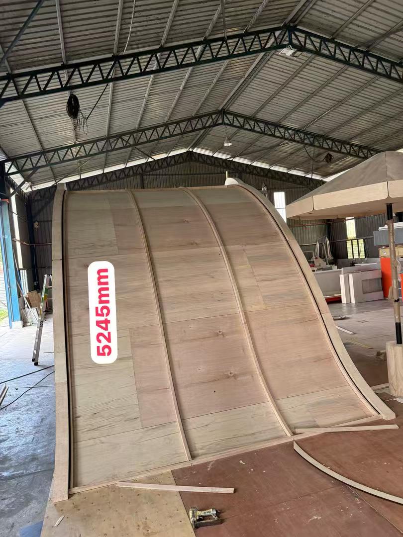 Wave-shaped Dynamic Light Boxes Shine At The Exhibition, Customized Lighting Solutions Help Brands Stand Out Wave-shaped Dynamic Light Boxes Shine At The Exhibition, Customized Lighting Solutions Help Brands Stand Out